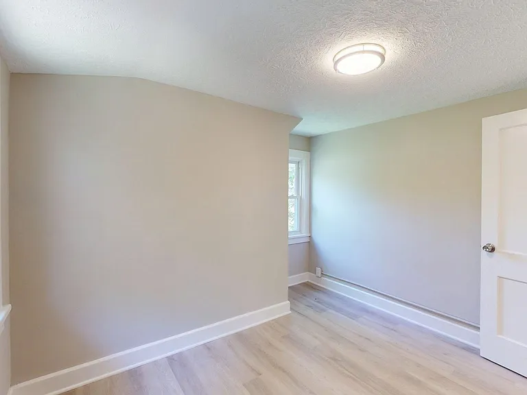 4528 Rainbow Rd — Photo 45