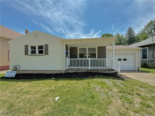 2577 E Midlothian Blvd, Struthers, OH 44471