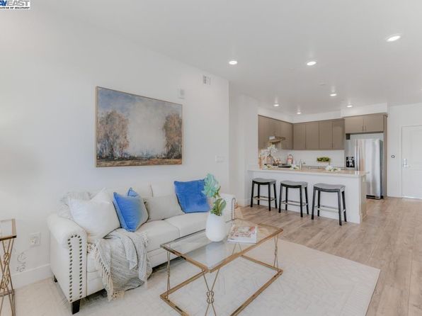 42111 Osgood Rd UNIT 420