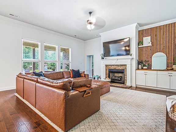 4th image of 18394 Red Tail St