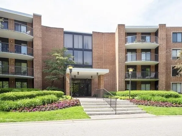 1605 E Central Rd Unit 214B, Arlington Heights, IL 60005