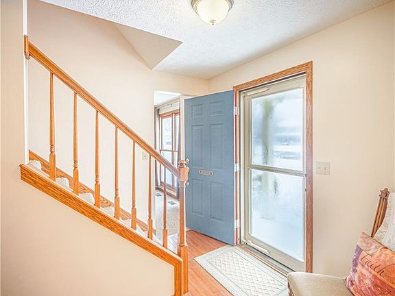 4th image of 5246 Brockton Dr