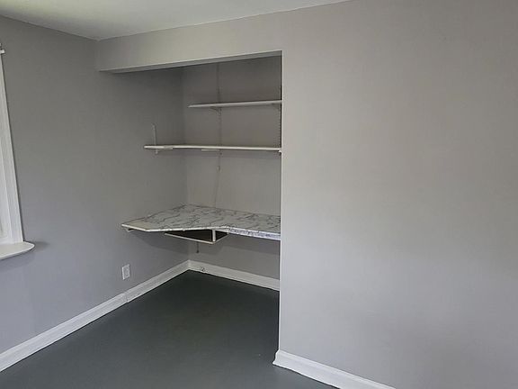 2nd image of 3739 Schleicher Ave