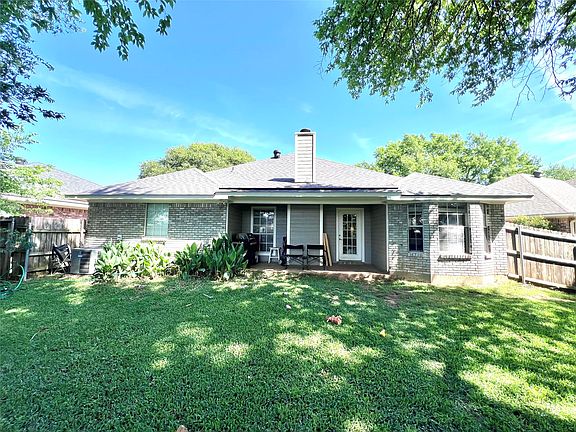 4th image of 311 S Parkridge Dr