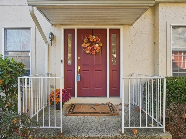 24 Princeton Ct, Bernards Twp., NJ 07920