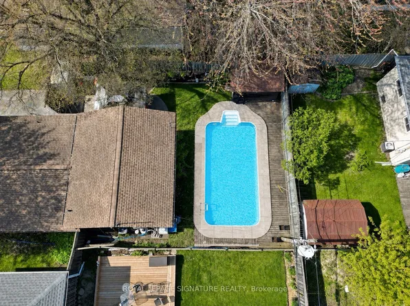 821 Krosno Blvd, Pickering, ON L1W 1G7