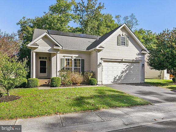 3rd image of 37919 William Chandler Blvd