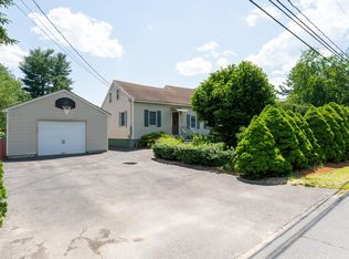 5 Philbrick St, Hudson, NH 03051