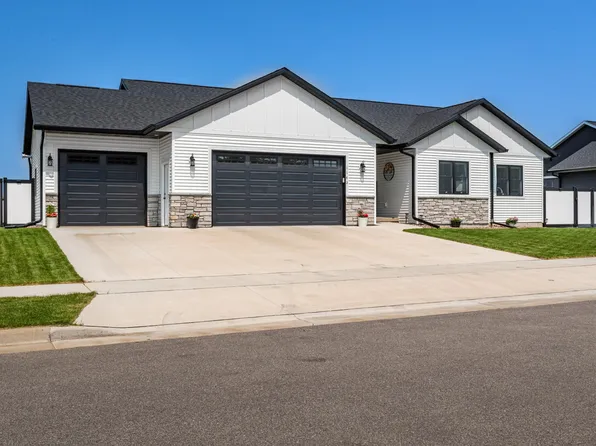 1142 Bridger Dr, Holmen, WI 54636