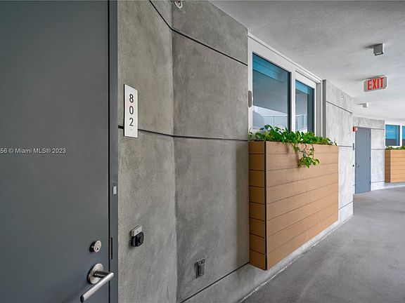 3rd image of 9821 E Bay Harbor Dr #802