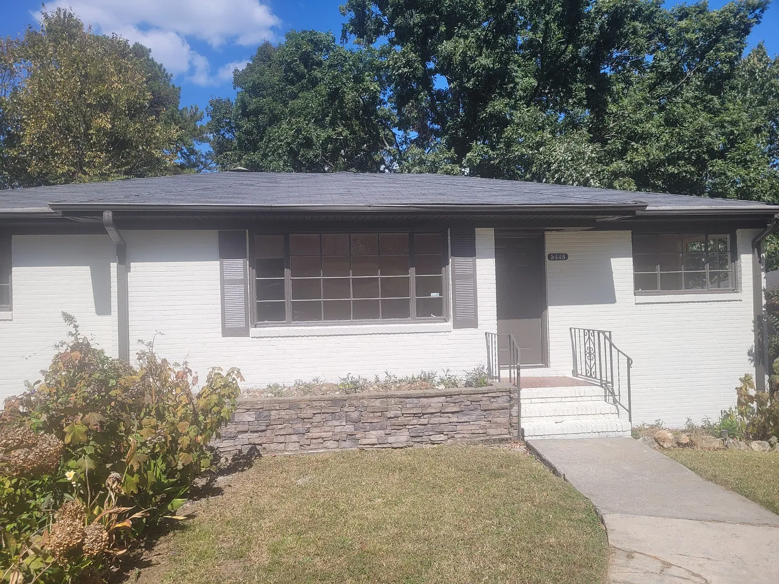 3 bed, 1339 sqft, $1,995 — Photo 1