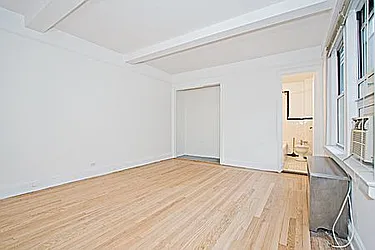 Rented by Barkoff Residential 