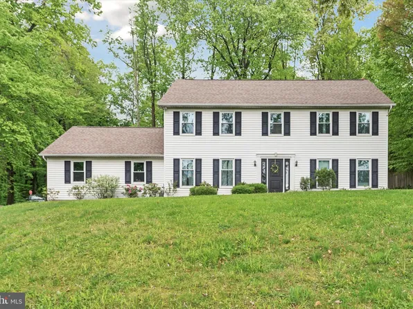 220 Blackhorse Rd, Chester Springs, PA 19425