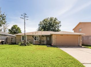 10002 Thrush St, La Porte, TX 77571