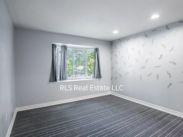 1541 N Riverside Ave #15 — Photo 15