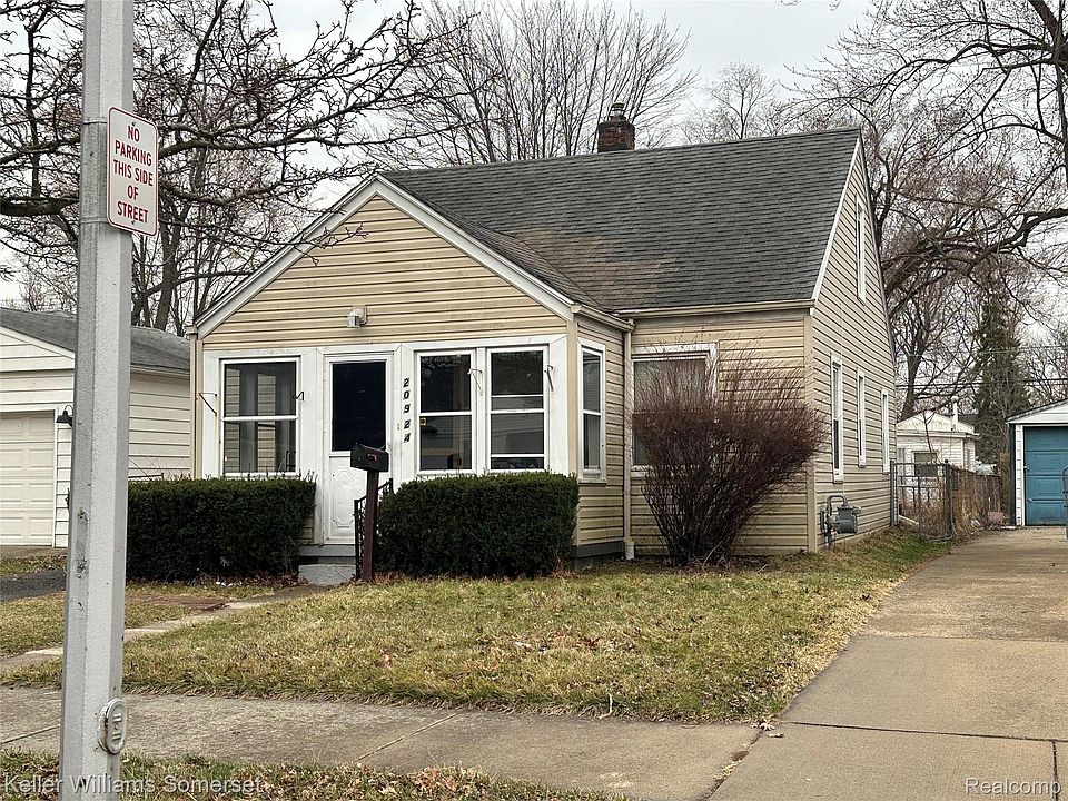 2nd image of 20924 Ridgemont Rd