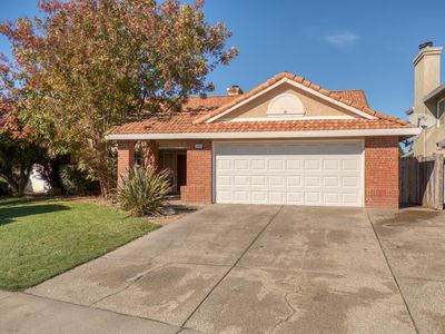 1554 E D St, Oakdale, CA, 95361