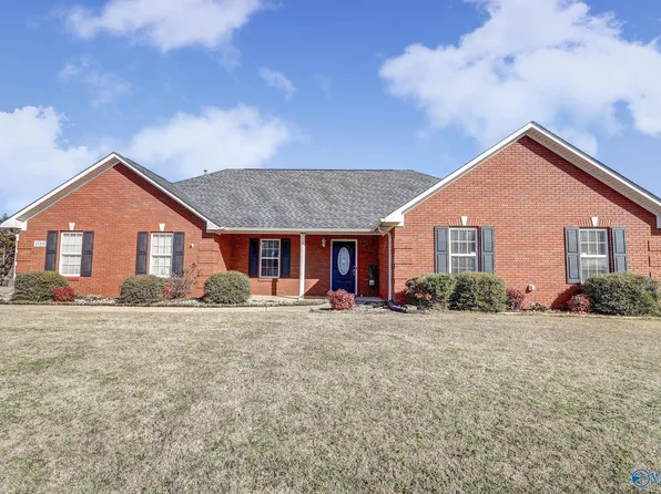 24841 Southern Heritage Ln, Athens, AL 35613