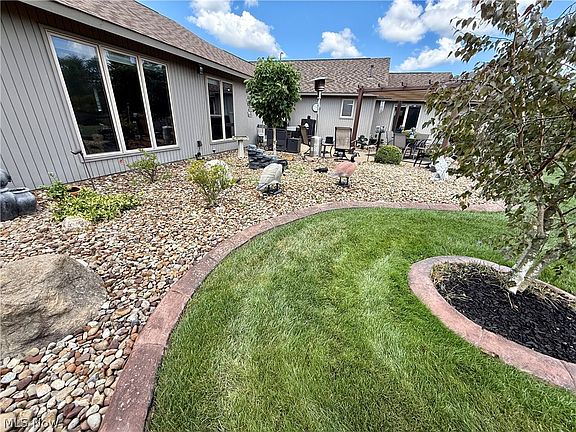 5th image of 33065 Cobblestone Cir