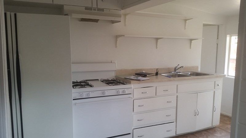 2nd image of 802 Belle Ave