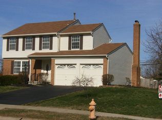 7562 Simmswood Ct, Dublin, OH 43016