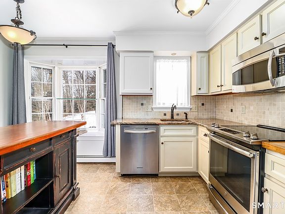 4th image of 16A Pole Bridge Road