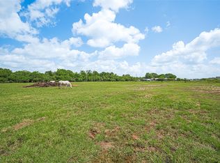 1952 Beverly Ln, Sealy, TX 77474