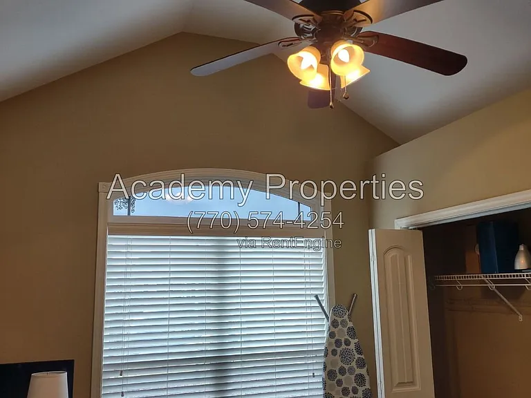 304 S Charity Ln — Photo 13