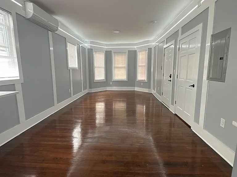 97 Sheffield Ave — Photo 55