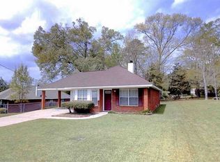 1856 Twin Pine Dr, Pearl, MS 39208