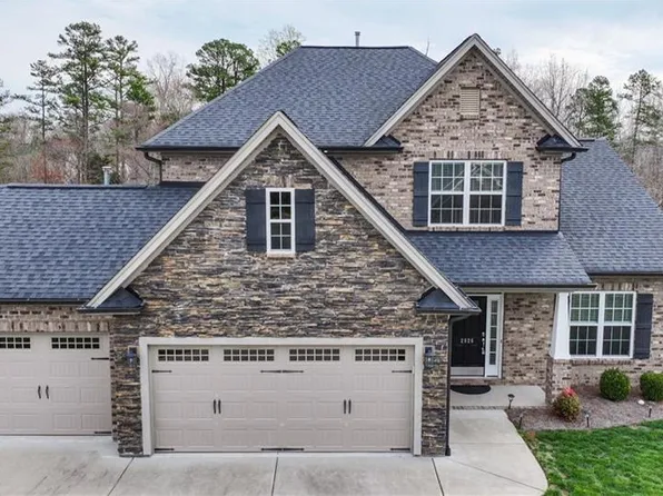 2826 Fallin Ct, High Point, NC 27262