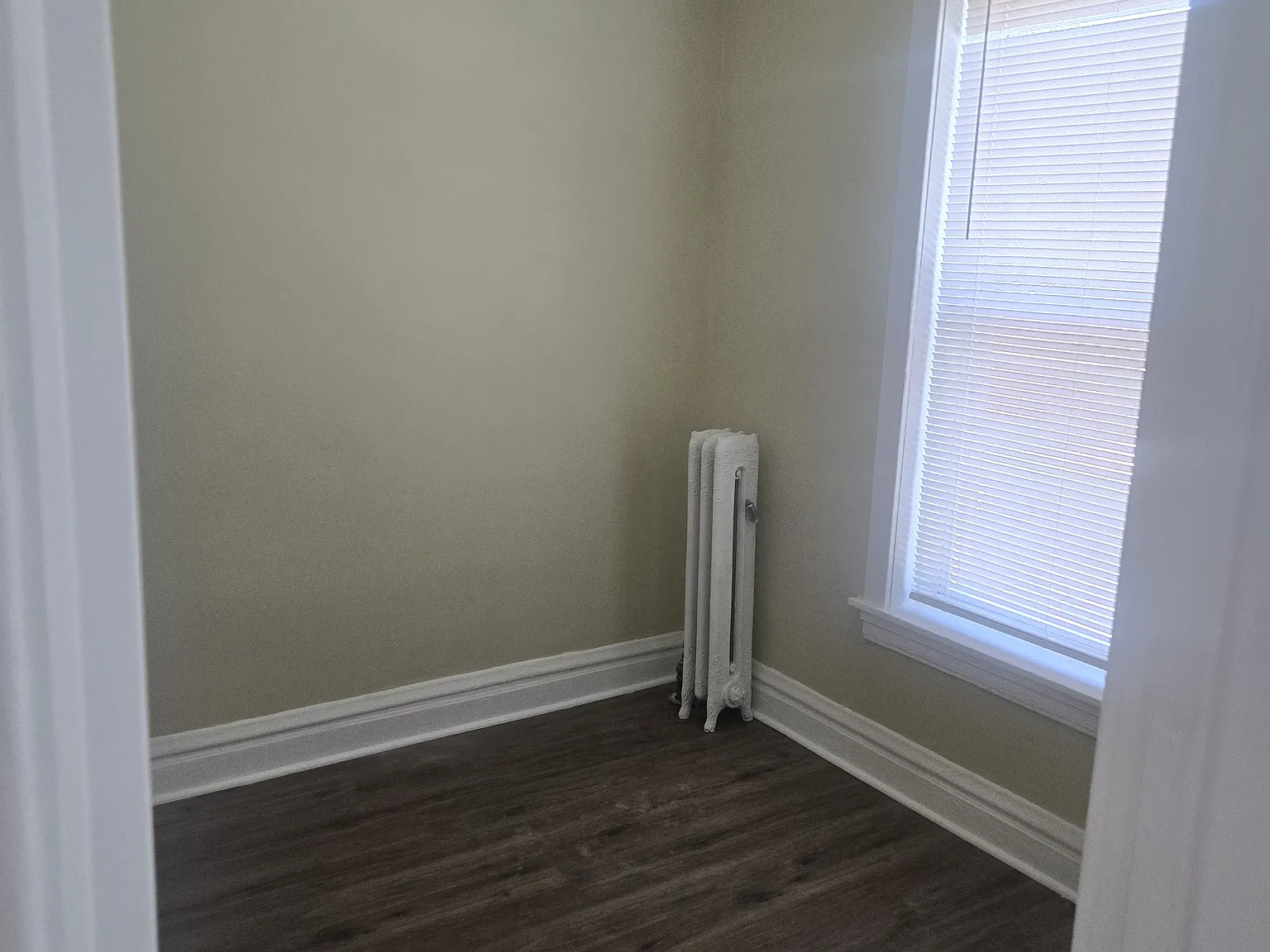 3 bed, 1314 sqft, $1,720 — Photo 2