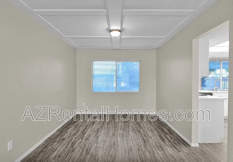 966 E La Jolla Dr — Photo 7