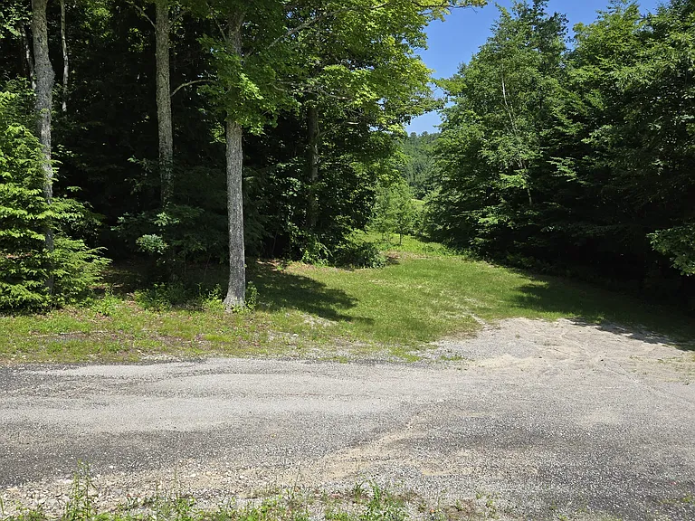19A Center Rd #2 — Photo 16