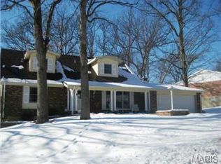 5517 Fireridge Ct, Saint Louis, MO 63129