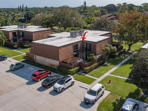 1019 10th Lane, Greenacres, FL 33463