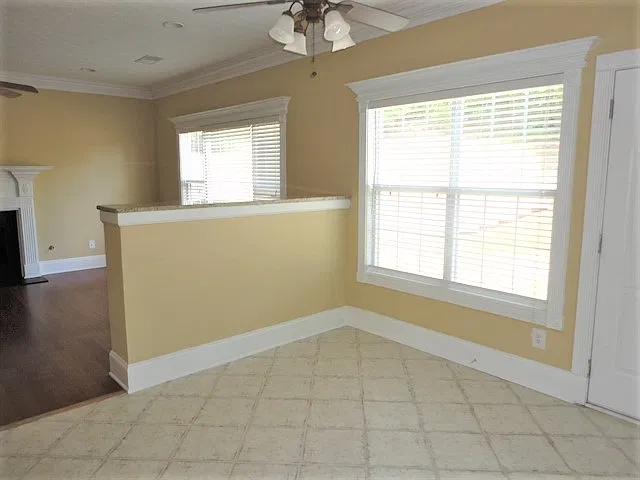 4 bed, 2.5 bath, 2312 sqft, $2,375 — Photo 3