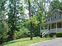 1st image of 407 Plantation Dr