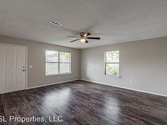 4th image of 6642 S Julian Ave