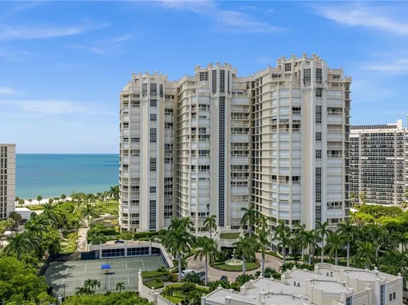 4021 Gulf Shore BLVD N #1204, NAPLES, FL 34103