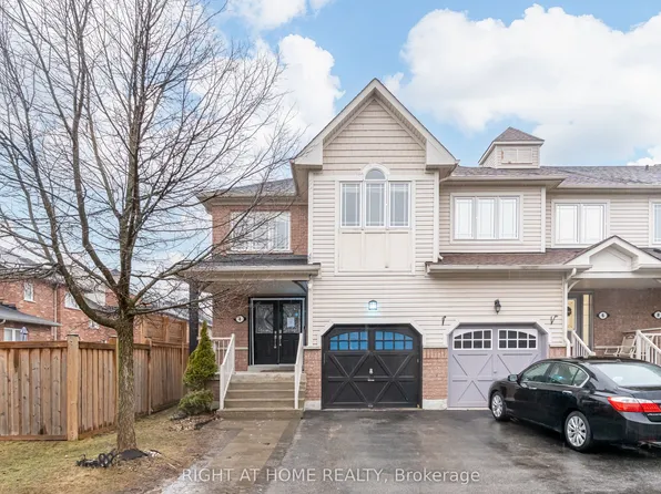 4 Whitefoot Cres, Ajax, ON L1Z 2E5