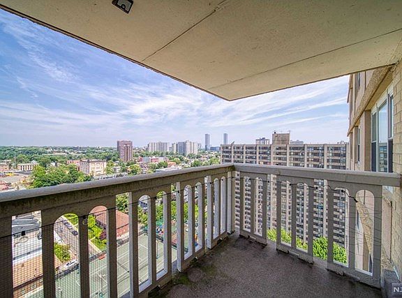 555 North Ave APT 17D, Fort Lee, NJ 07024 MLS 22009521