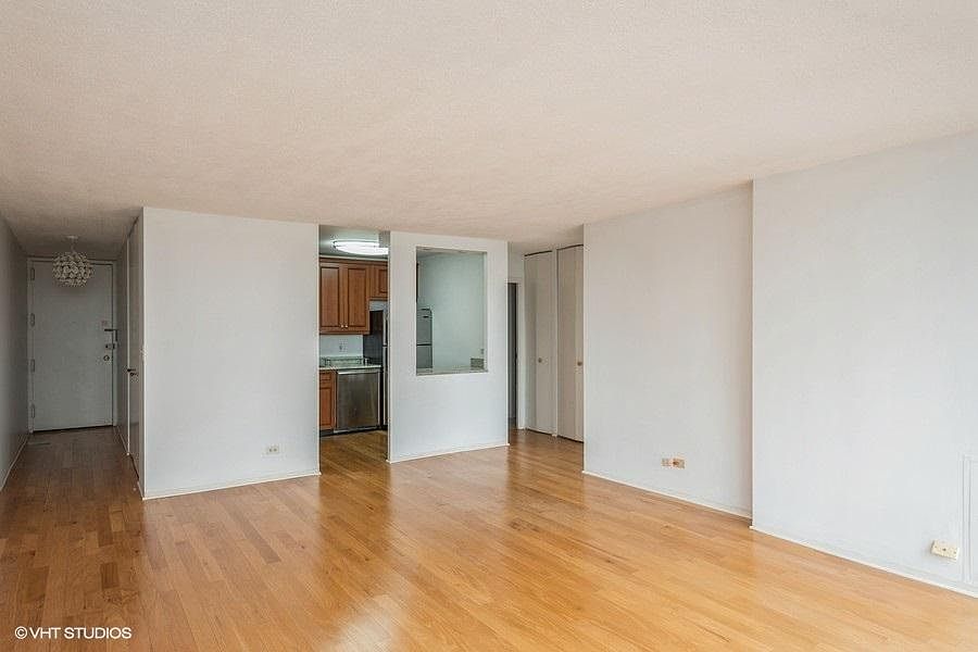 1st image of 1636 N Wells St APT 1707