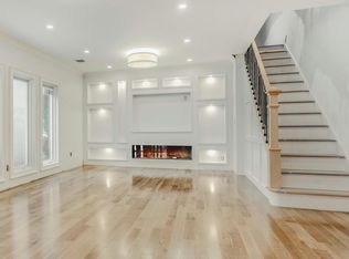 10 Lilac Dr, Syosset, NY 11791