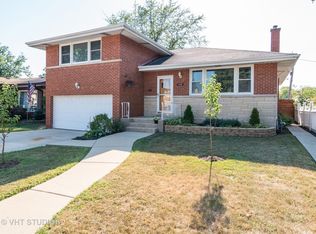 2440 Hawthorne Ave, Westchester, IL