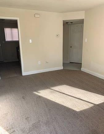 2nd image of 2104 Phaup St APT B