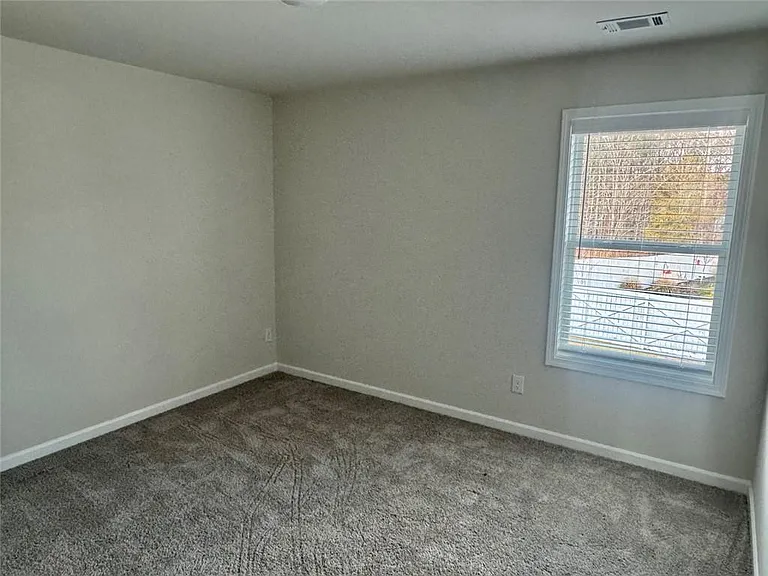 317 Fox Creek Dr — Photo 7