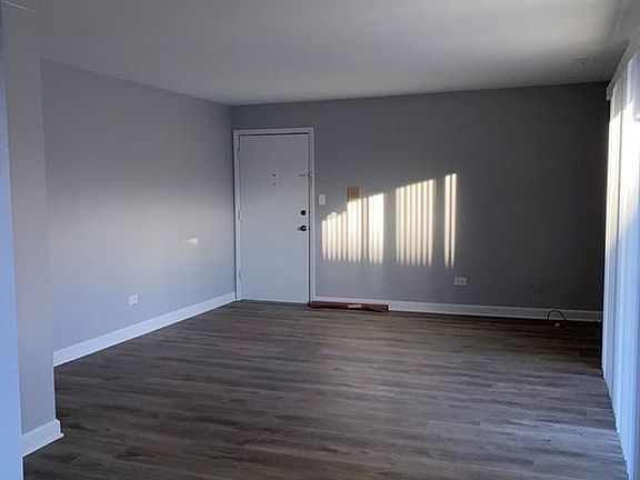 5th image of 7121 W 166th St #1D