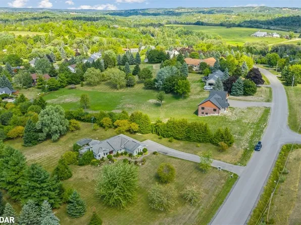 46 Forest Hill Dr, Hamilton, ON K9A 0W4