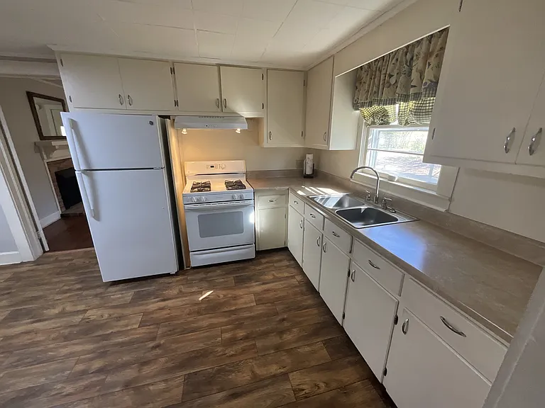 1214 Spring St — Photo 13